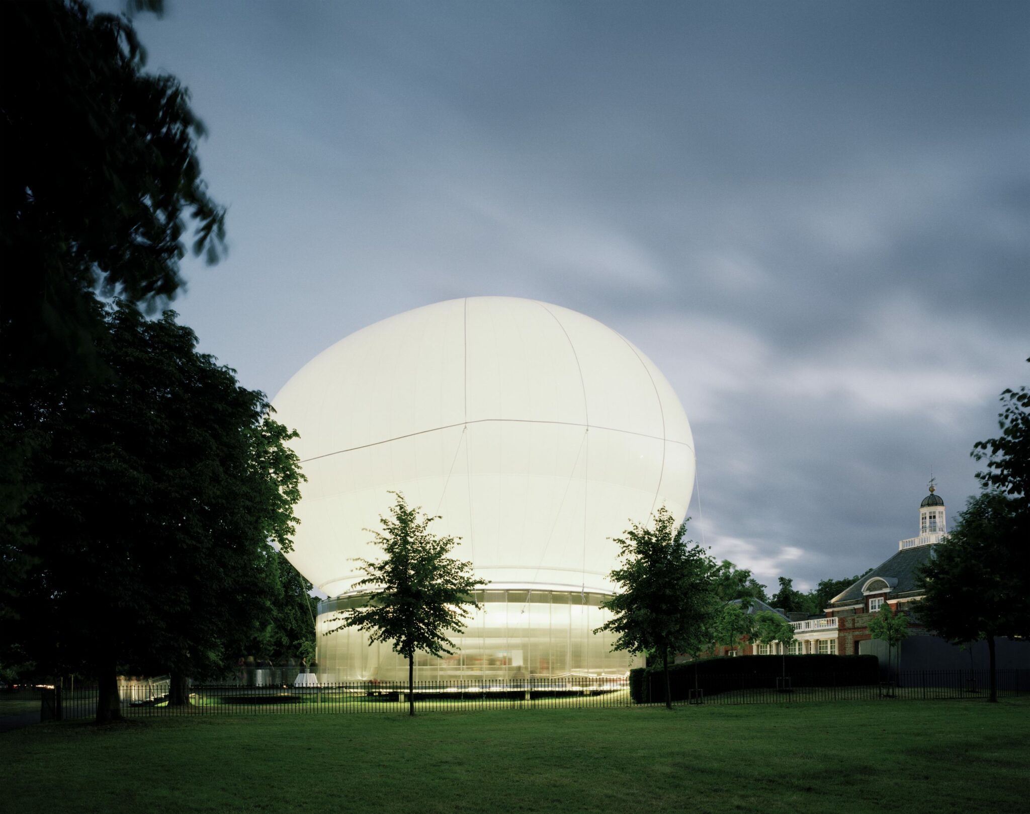 Pavilion 2006 By Rem Koolhaas Cecil Balmond With Arup Serpentine